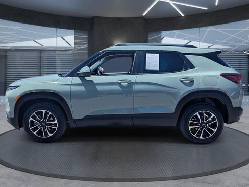 Certified 2026 Chevrolet TrailBlazer LT w/ Convenience Package AWD/4WD image 3