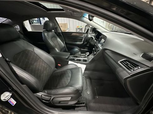 Used 2017 Hyundai Sonata Sport w/ Value Edition Package 02 FWD image 29
