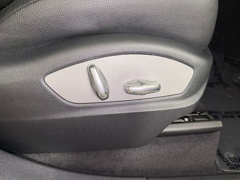 Used 2011 Porsche Cayenne image 30