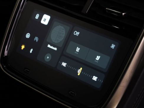 Used 2022 Rivian R1S Launch Edition image 19