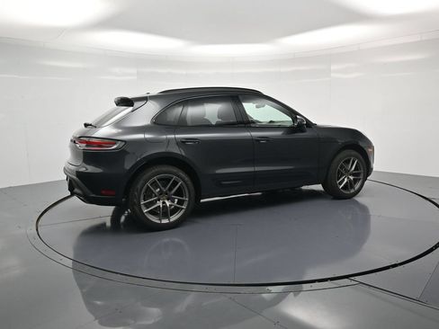 Certified 2026 Porsche Macan AWD/4WD image 31