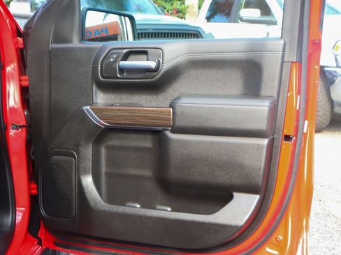 Used 2020 Chevrolet Silverado 1500 LT RWD image 38