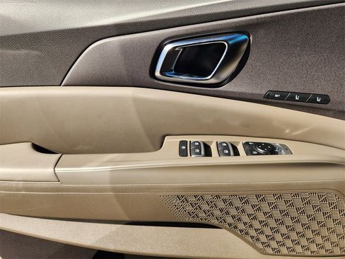 New 2026 Kia Carnival EX image 16