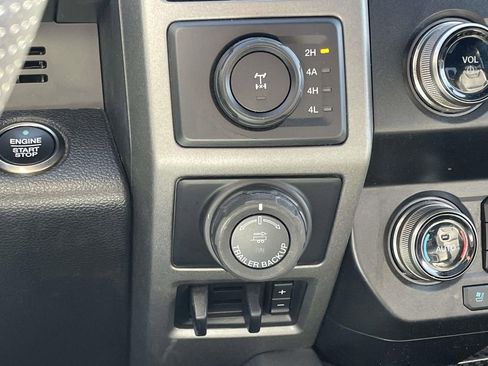 Used 2020 Ford F150 Raptor w/ Equipment Group 802A Luxury AWD/4WD image 19