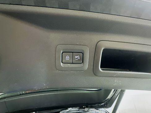 Used 2025 MAZDA CX-90 3.3 Turbo w/ Premium Plus Pkg image 33