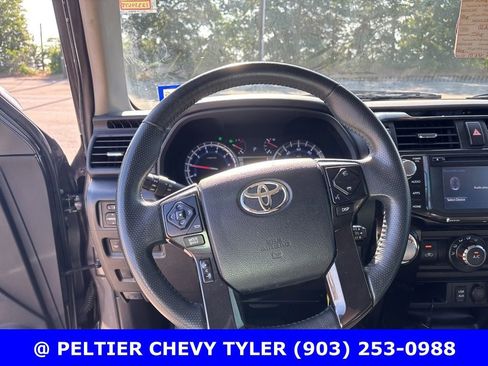 Used 2019 Toyota 4Runner TRD Off-Road AWD/4WD image 11