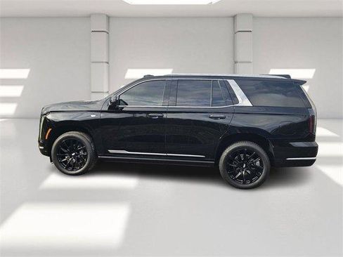 Certified 2025 Cadillac Escalade Premium Luxury image 2