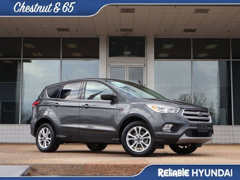 Used 2019 Ford Escape SE AWD/4WD image 2