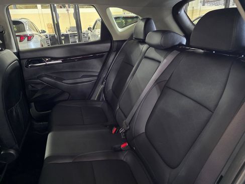 Used 2024 Kia Seltos EX FWD image 14