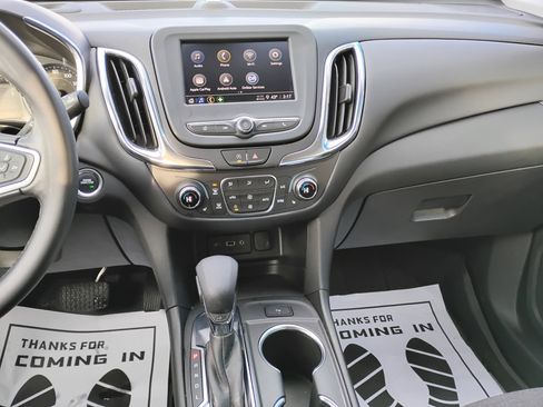 Used 2022 Chevrolet Equinox LT image 8