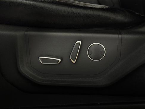 Used 2018 Ford F350 Lariat w/ Lariat Value Package image 32