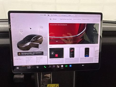 Used 2026 Tesla Model Y 2WD image 17