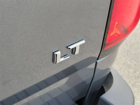 Used 2022 Chevrolet Colorado LT w/ Fleet Safety Package image 7