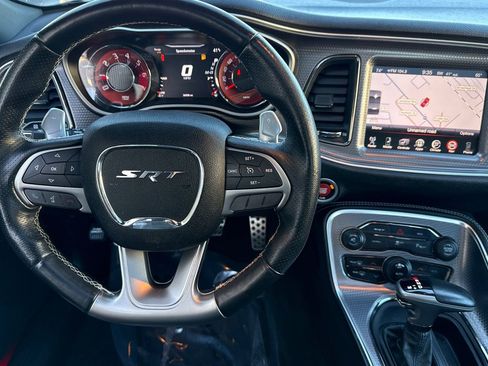 Used 2016 Dodge Challenger SRT Hellcat image 14