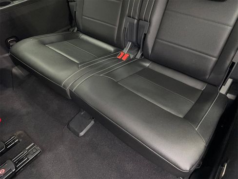 Used 2023 Volkswagen Atlas SE w/ Panoramic Sunroof Package image 39