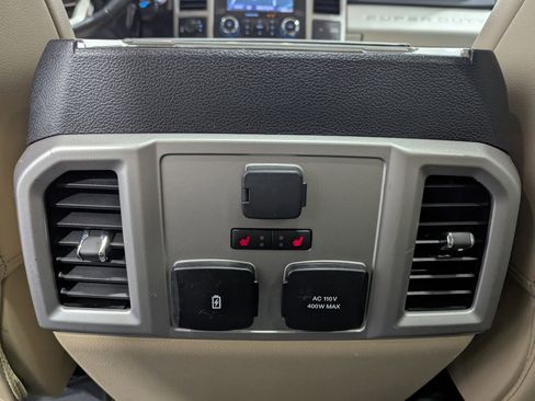 Used 2021 Ford F250 Lariat w/ Lariat Ultimate Package image 18