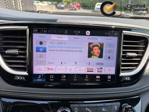 Certified 2023 Chrysler Pacifica Limited w/ Uconnect Theater Family Group AWD/4WD image 98