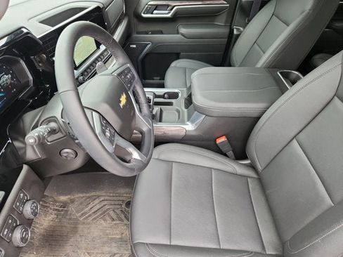 Used 2026 Chevrolet Silverado 1500 LTZ w/ LTZ Premium Package image 9