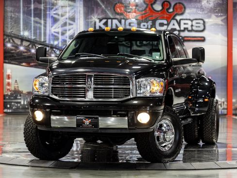 Used 2006 Dodge Ram 3500 Truck Laramie w/ Protection Group AWD/4WD image 3