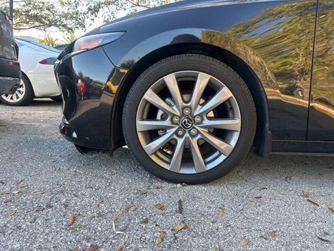 Used 2024 MAZDA MAZDA3 s image 4
