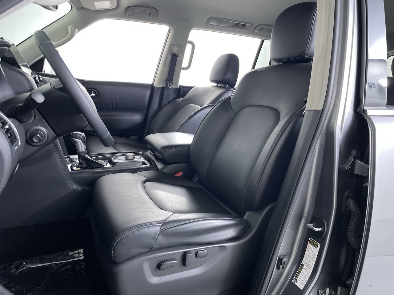 Used 2023 Nissan Armada SV w/ Cargo Package AWD/4WD image 12
