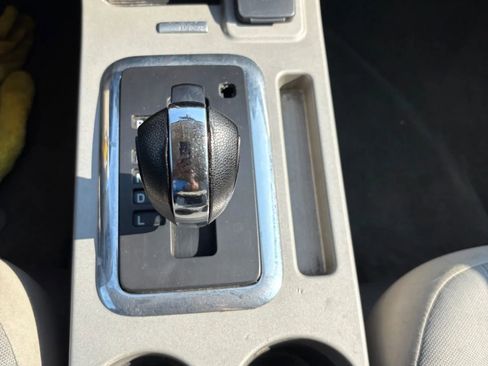 Used 2011 Ford Escape 4WD Hybrid image 25