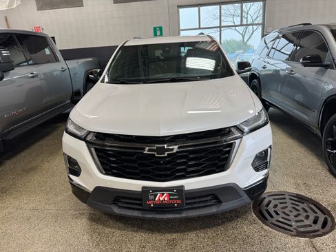 Used 2023 Chevrolet Traverse Premier w/ Redline Edition AWD/4WD image 2