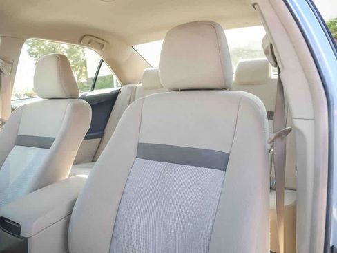 Used 2012 Toyota Camry LE FWD image 17