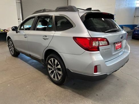 Used 2016 Subaru Outback 2.5i Limited AWD/4WD image 5