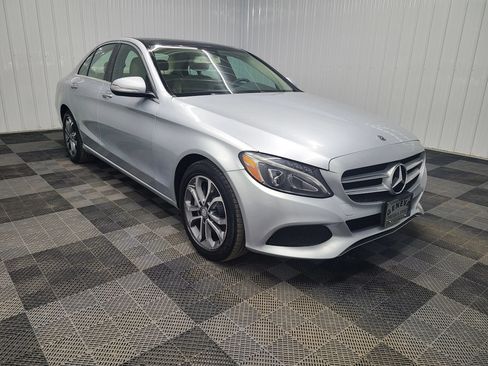 Used 2016 Mercedes-Benz C 300 4MATIC Sedan image 4