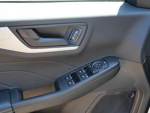Certified 2022 Ford Escape SE w/ Convenience Package AWD/4WD image 19