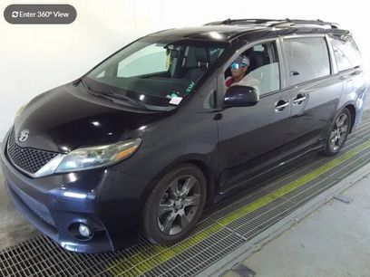 Used 2015 Toyota Sienna SE Premium