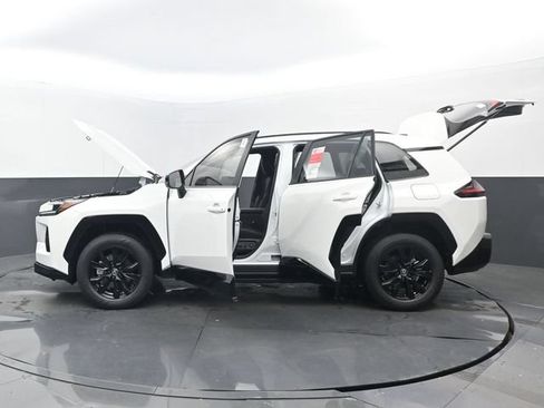 Used 2026 Toyota RAV4 SE AWD/4WD image 32
