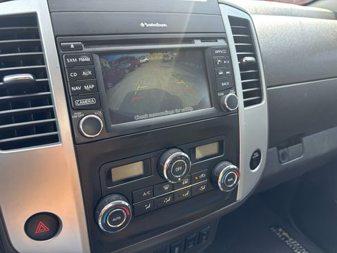 Used 2020 Nissan Frontier PRO-4X image 10