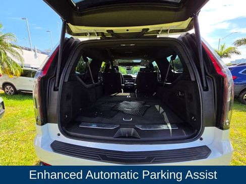 Used 2024 Cadillac Escalade ESV Premium Luxury AWD/4WD image 25