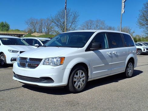 Used 2016 Dodge Grand Caravan SE w/ Quick Order Package 29E SE FWD image 1