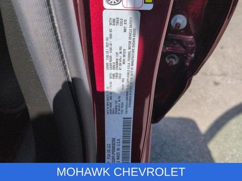 Used 2025 RAM 1500 Laramie AWD/4WD image 34