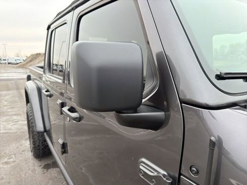 Used 2021 Jeep Gladiator Mojave AWD/4WD image 6