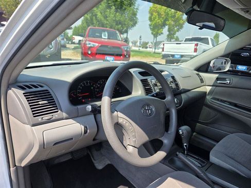 Used 2006 Toyota Camry SE FWD image 8