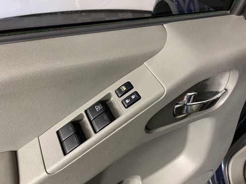 Used 2016 Nissan Frontier SV image 14