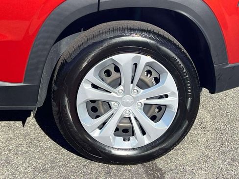 Used 2024 Chevrolet Trax LS image 10
