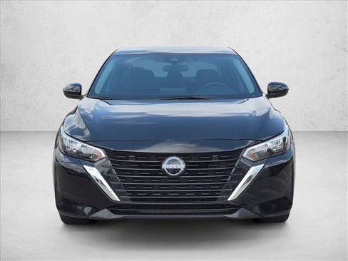 Used 2025 Nissan Sentra SV FWD image 2