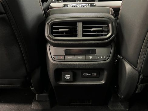 New 2025 Honda Pilot TrailSport image 30