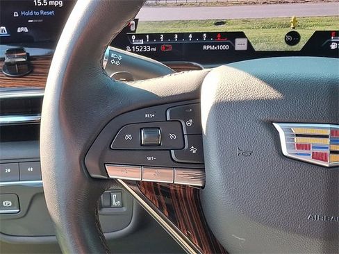 Used 2024 Cadillac Escalade Luxury image 21