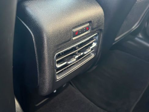 Used 2021 Lincoln Corsair AWD w/ Premium Package image 12