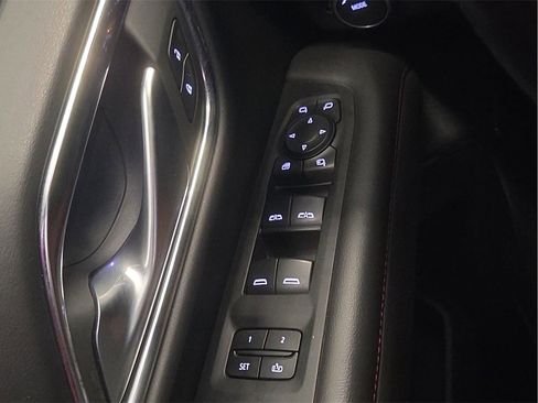 Used 2022 Chevrolet Suburban RST w/ Luxury Package image 17