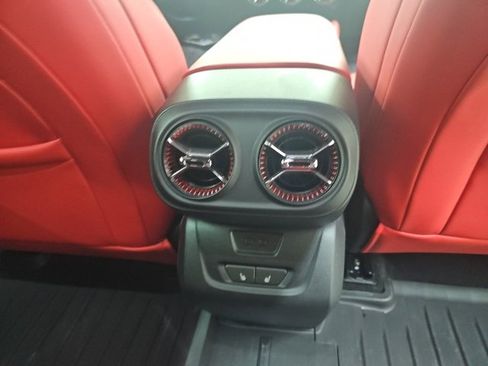 Used 2024 Chevrolet Blazer EV RS image 20