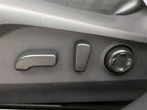 Used 2023 Subaru Outback Limited image 14