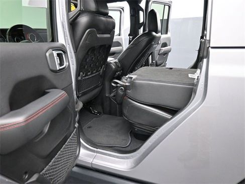 Used 2020 Jeep Gladiator Rubicon image 18