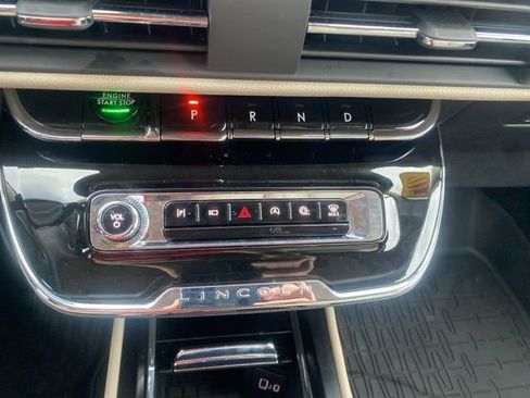 Used 2025 Lincoln Corsair FWD w/ Equipment Group 101A image 17